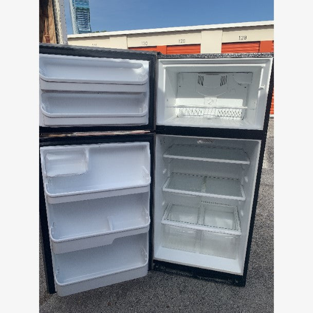 Frigidaire Stainless Steel Top and Bottom Refrigerator Frigidaire Stainless Steel Top and Bottom Refrigerator